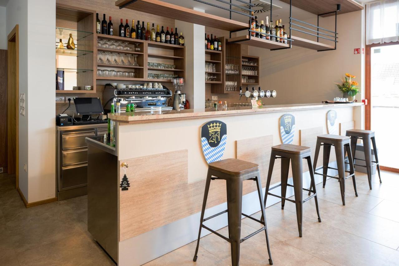 Hotel Baron Smlednik Екстер'єр фото