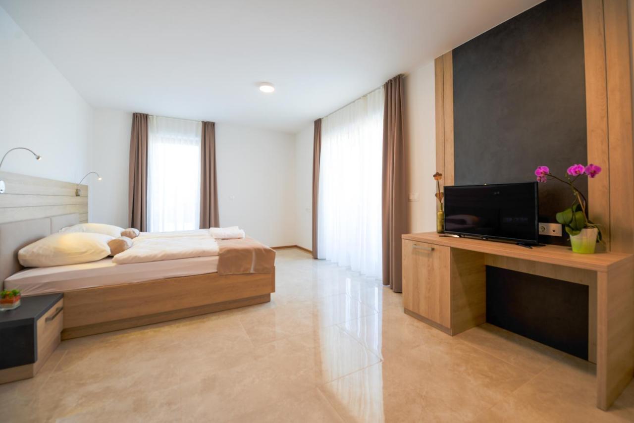 Hotel Baron Smlednik Екстер'єр фото