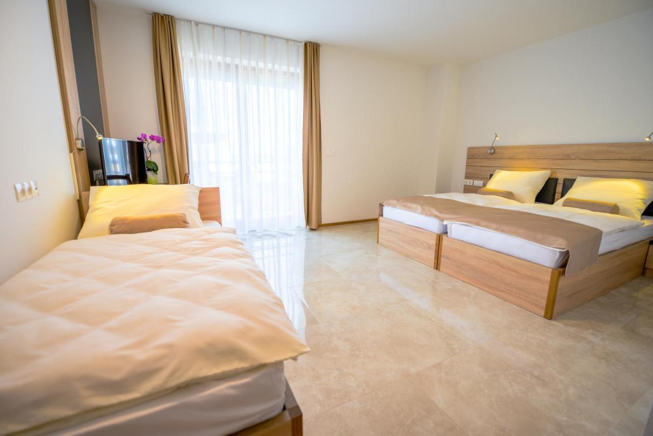 Hotel Baron Smlednik Екстер'єр фото