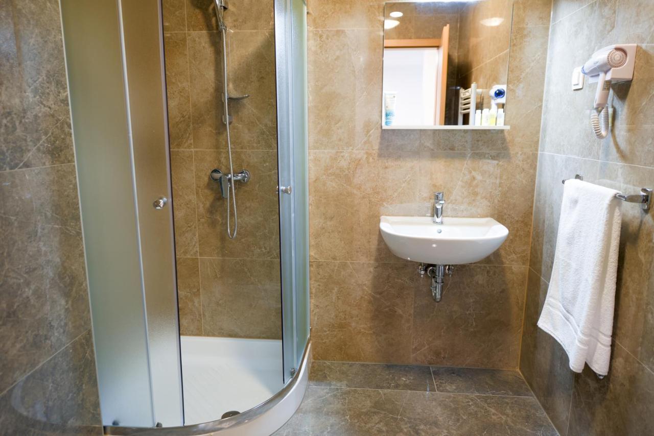 Hotel Baron Smlednik Екстер'єр фото