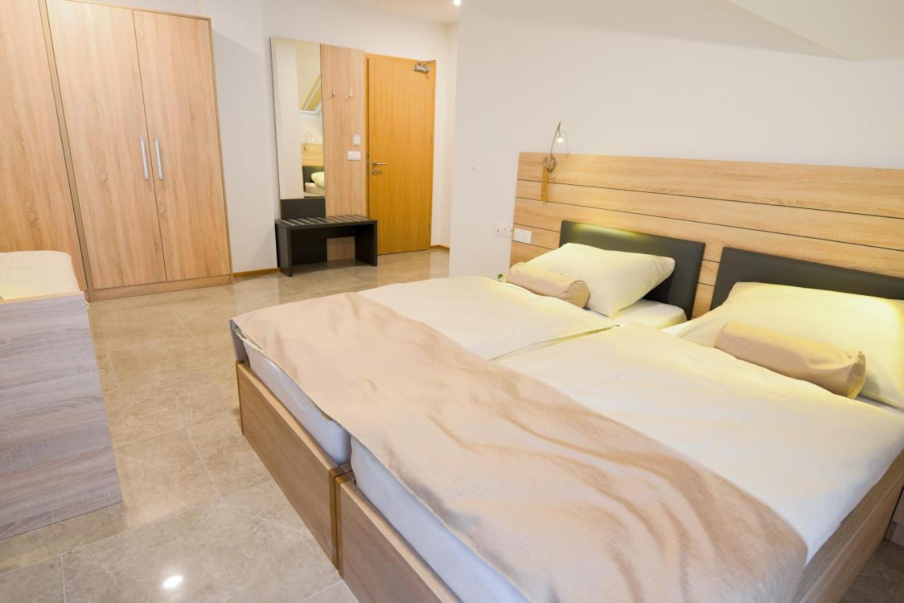 Hotel Baron Smlednik Екстер'єр фото