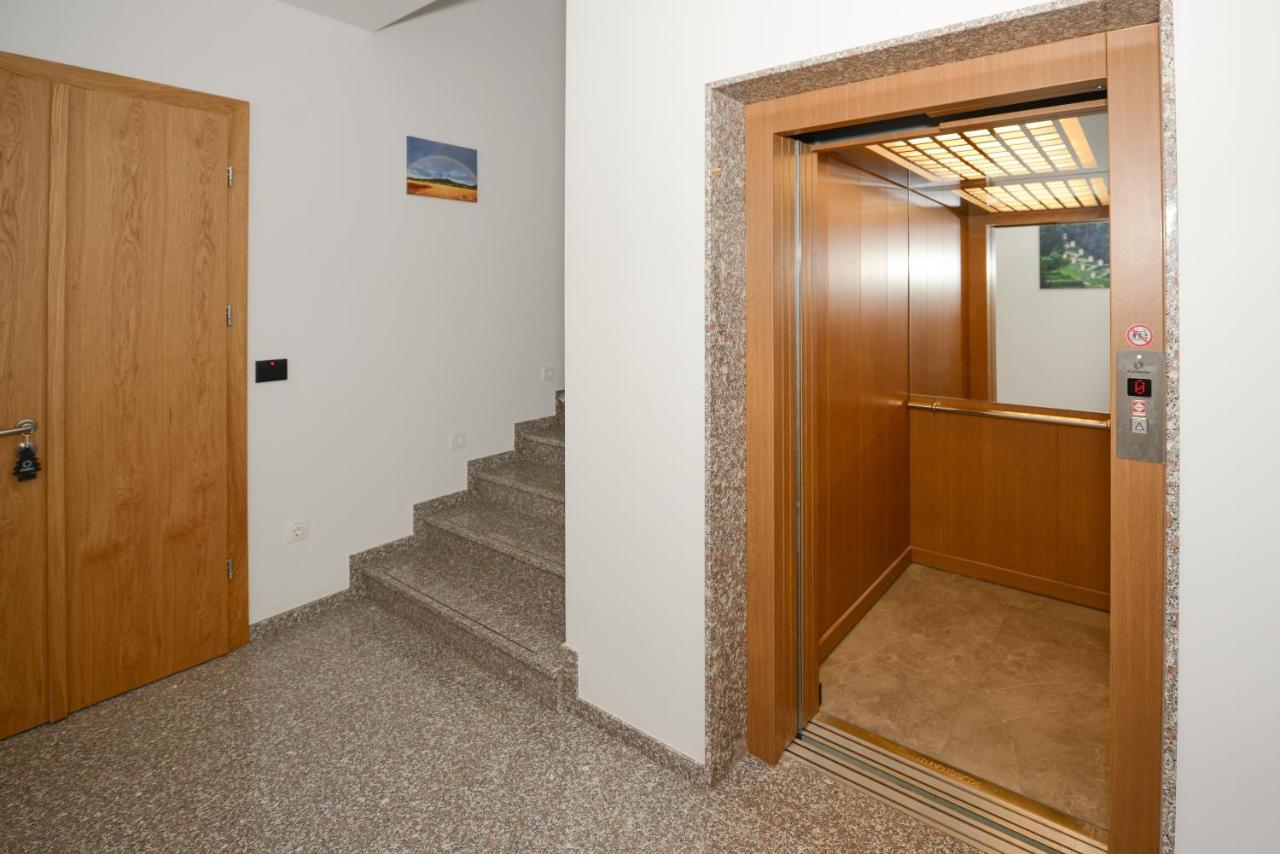 Hotel Baron Smlednik Екстер'єр фото