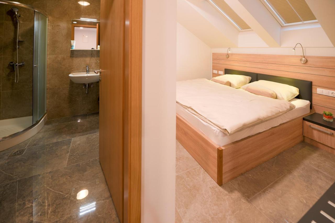 Hotel Baron Smlednik Екстер'єр фото