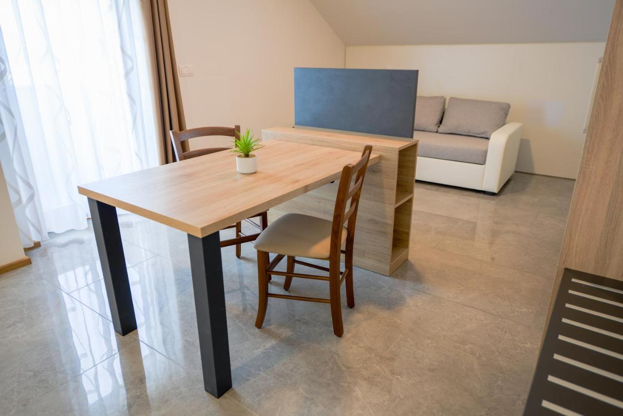 Hotel Baron Smlednik Екстер'єр фото