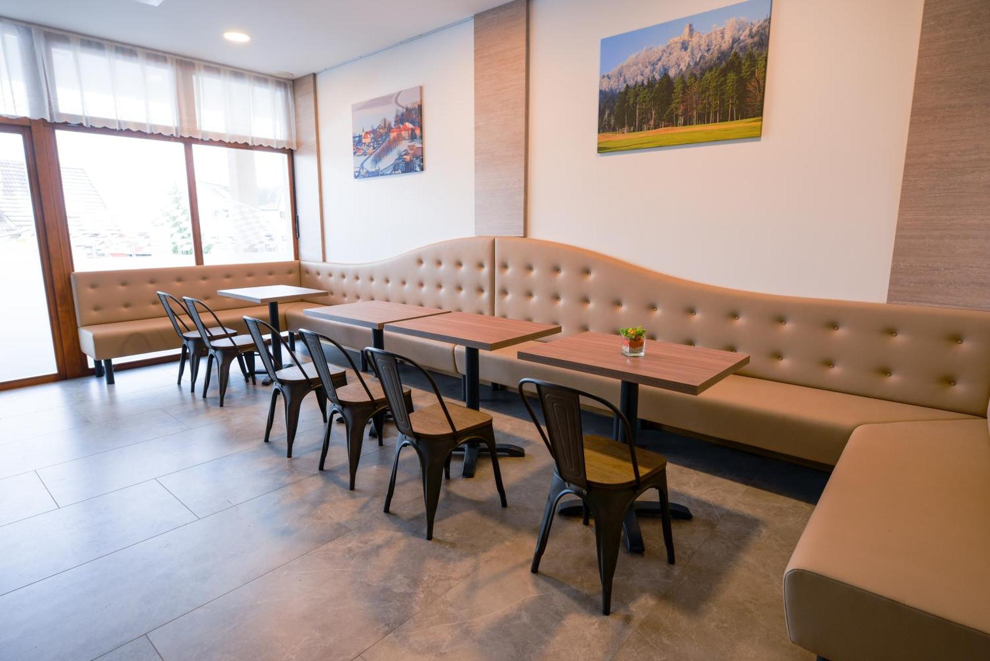 Hotel Baron Smlednik Екстер'єр фото
